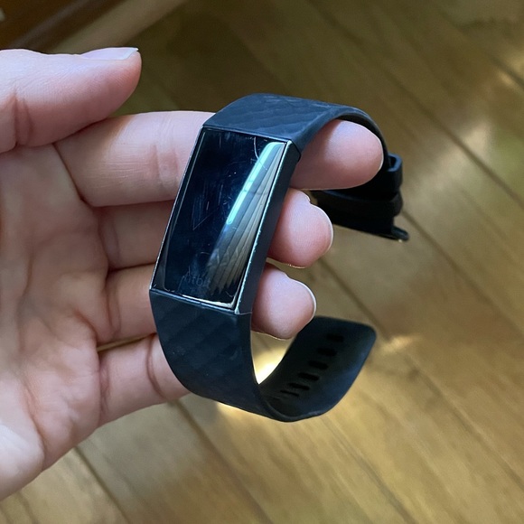 Fitbit Charge 3 - Picture 4 of 6